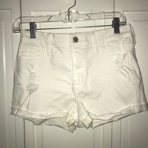 Hollister White Short Shorts in Waist Size 27
